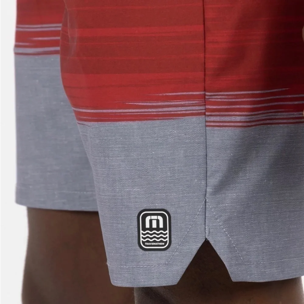 New Men’s Travis Mathew STARBOARD SHORES BOARDSHORT Shorts Size 42 Flag